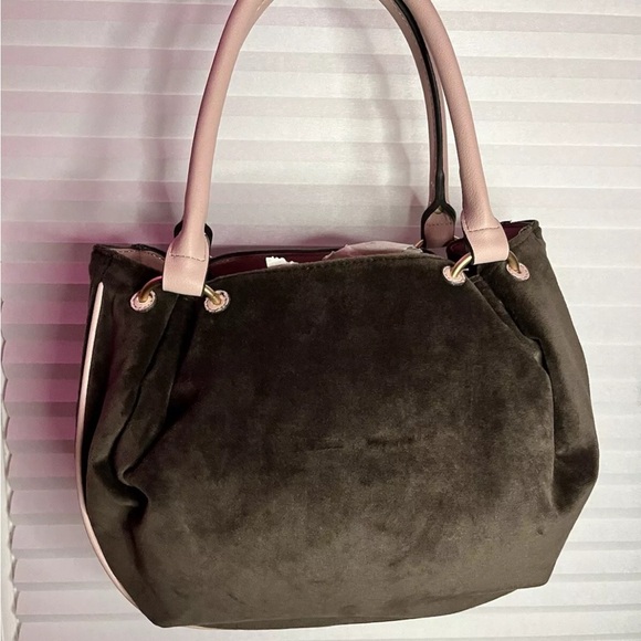 Juicy Couture “Retro Vibe Satchel” Handbag - Picture 6 of 7